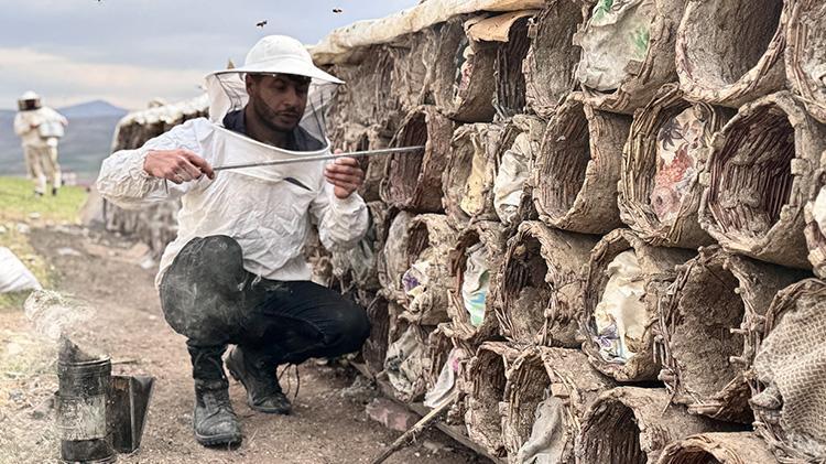 Üniversiteden mezun olup köye yerleşti Ata mesleğini devletten aldığı hibe ile büyüttü
