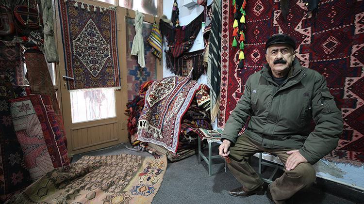 Herkes bıraktı bir tek o kaldı Bu yüzden Sibiryaya bile gitti