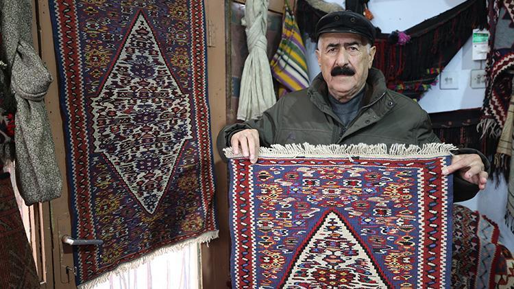 Herkes bıraktı bir tek o kaldı Bu yüzden Sibiryaya bile gitti