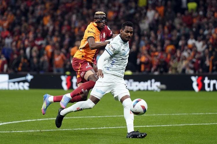 Galatasaray Bodrumspor maçında 3 puan 2 golle geldi