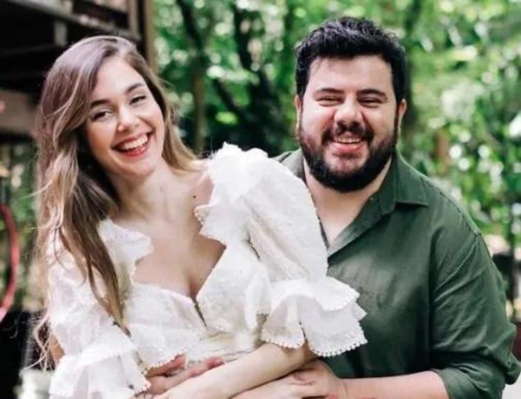 Kuzey ve Meteye kardeş mi geliyor Berfu - Eser Yenenler çiftinden sürpriz bebek açıklaması