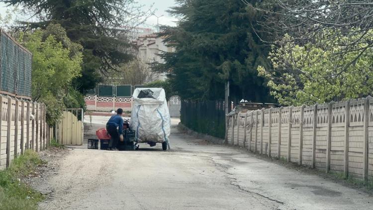 Elazığda çöp ev alarmı İhbarı yapılan adres emekli pilota ait çıktı