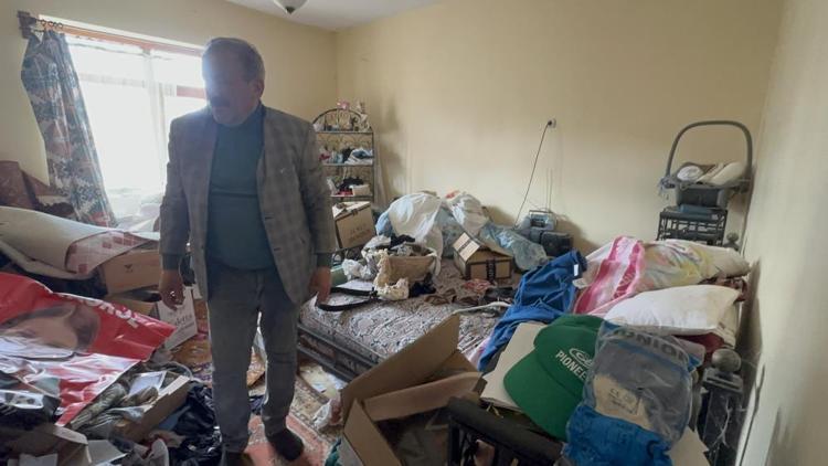 Elazığda çöp ev alarmı İhbarı yapılan adres emekli pilota ait çıktı