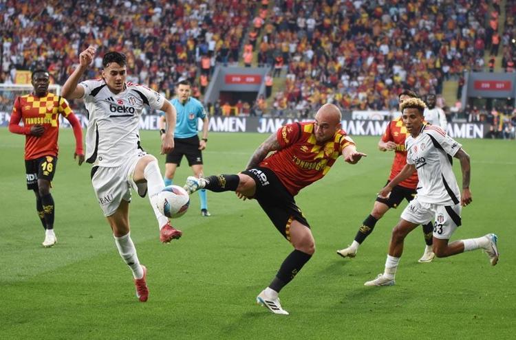 Göztepe Beşiktaş: 1-1Kara Kartal attı kaçamadı