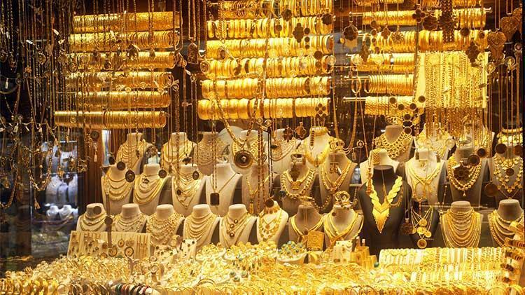 Tarihi rekor sonrası altın ne yönde hareket edecek İki dev kurum tahminini güncelledi, işte son rakamlar