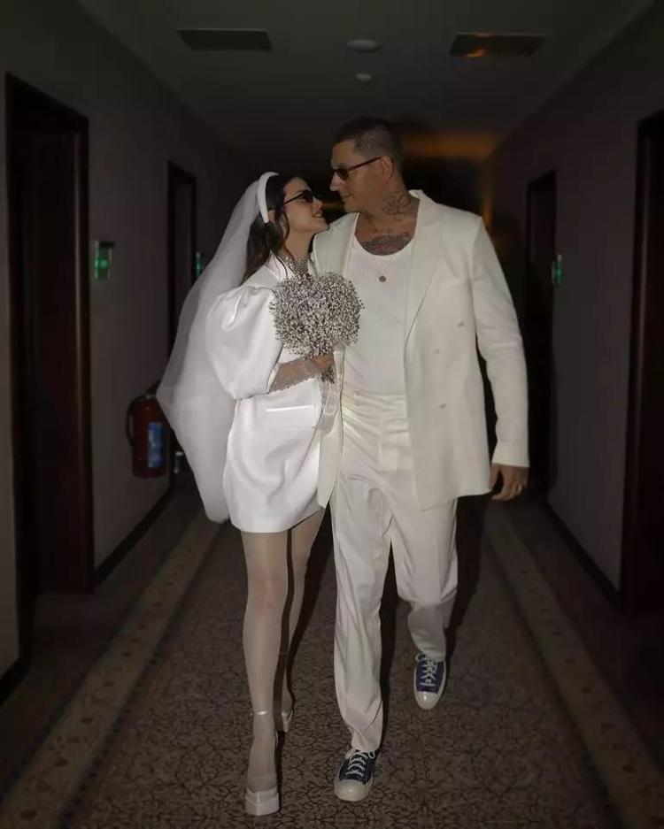 İrem Helvacıoğlu aşerdiği şeyleri paylaştı 3 aylık hamile...