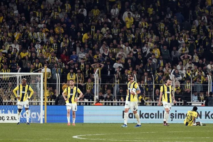 Mahmut Uslu devreye girdi, başkan adayı olacak mı Ali Koç yönetimini topa tuttu: Ağzımdan kötü sözler çıkar