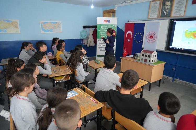 Niğdedeki okullarda iklim dostu proje Okullarda uygulanıyor