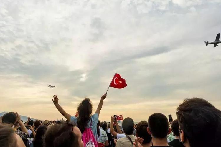 23 NİSAN ÖĞRENCİ, ÖĞRETMEN KONUŞMA METNİ 2025 Öğretmen, müdür, öğrenci için 23 Nisan örnek açılış METNİ
