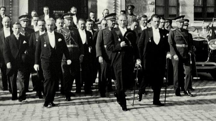 23 Nisan 2025: En güzel 23 Nisan bayram mesajları kısa uzun resimli Atatürk görselli | Ulusal Egemenlik Sözleri