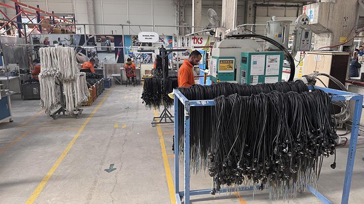 3 kişilik atölyeden 400 çalışanlı fabrikaya Gurbette kazandı, memleketine yatırım yaptı: Eve geri döndü, 6 kıtada 56 ülkeye ihracat yapıyor