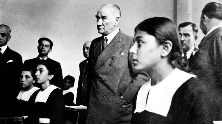 Bugün 23 Nisan, TBMM 105 yaşında İşte 23 Nisan’ı çocuk bayramı yapan o diyalog