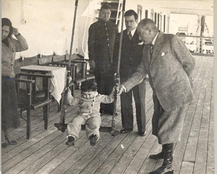 Bugün 23 Nisan, TBMM 105 yaşında İşte 23 Nisan’ı çocuk bayramı yapan o diyalog