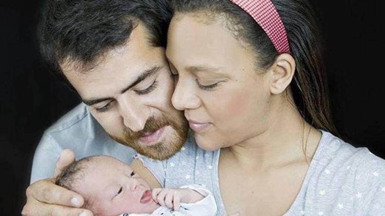 Defne Joy Fosterın oğluna sorulan sorular tepki çekti Ebru Polat sessiz kalamadı