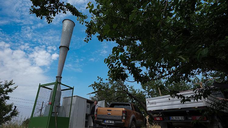 Bu bahçeleri donsavar koruyor İzmir ve Manisalı çiftçilerin taktiği tuttu, ürün zirai dondan etkilenmedi