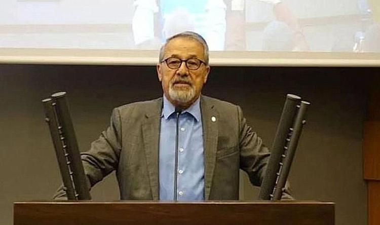 8 deprem peşpeşe oldu Prof. Dr. Naci Görürden flaş açıklamayı yaptı: Büyüklük bekleniyor
