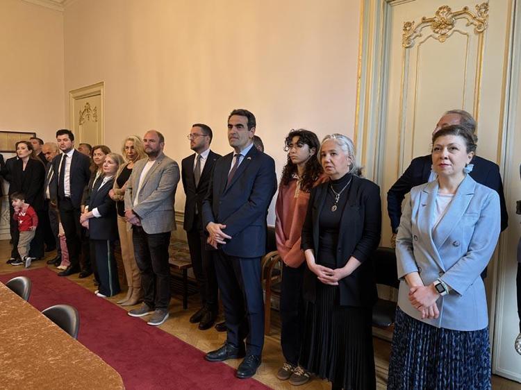 Hollandada özel olarak yetiştirilen bir lale türüne 23 Nisan kutlamasında Anadolu ismi verildi