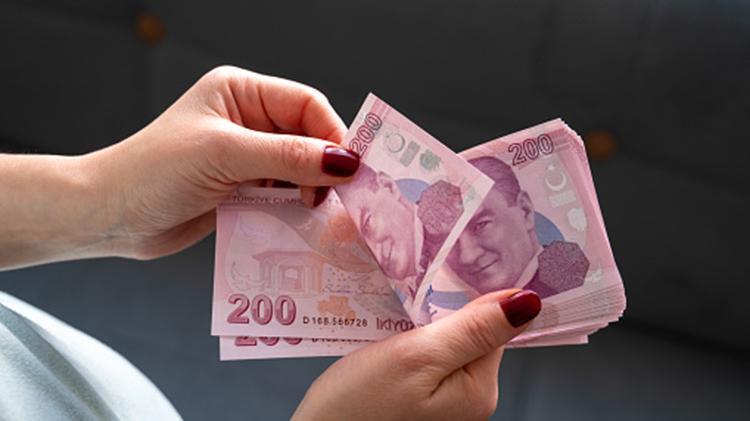 İhtiyaç kredisi kullanacaklar dikkat Faizlerde tablo tersine döndü, işte son durum