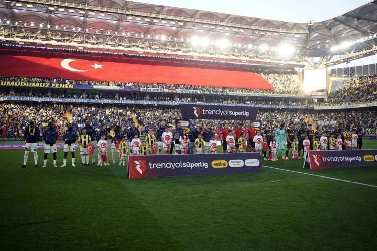 Jose Mourinho kadroyu yine çizik çekti Livakovic, Skriniar, Mert Müldür ve Yusuf Akçiçek işleri değiştirdi