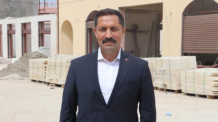 Depremin vurduğu şehirde yeni ticaret merkezi olacak Yüzlerce kişi dükkanlarının bitmesini bekliyor