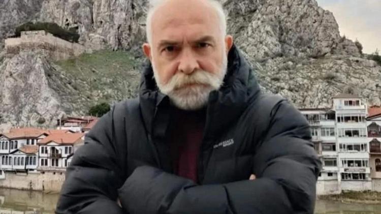 Yavuz Çetinden acı haber 65 yaşında hayatını kaybetti