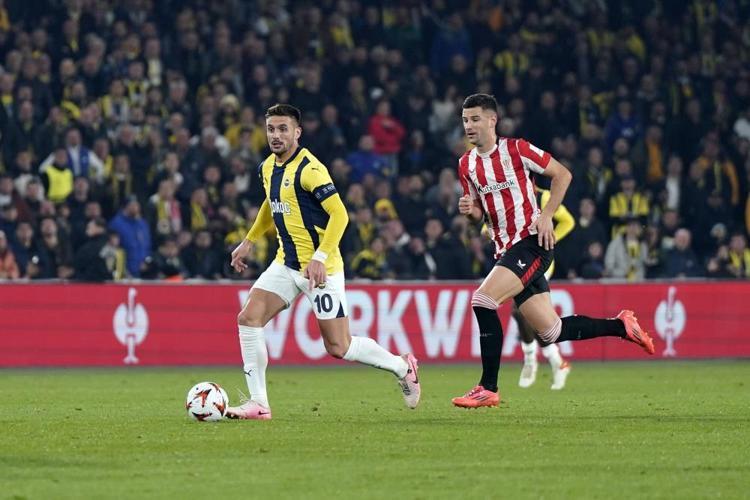 En Nesyri, Becao, Djiku, Osayi, Skriniar derken Fenerbahçede 2 ayrılık birden, Ali Koç bir dönemi bitiriyor