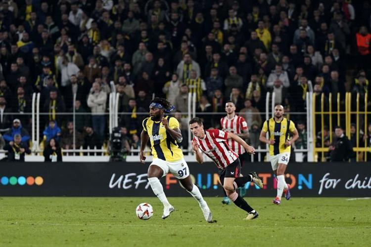 En Nesyri, Becao, Djiku, Osayi, Skriniar derken Fenerbahçede 2 ayrılık birden, Ali Koç bir dönemi bitiriyor