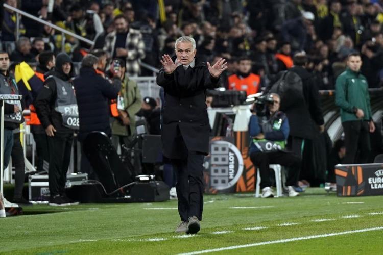 En Nesyri, Becao, Djiku, Osayi, Skriniar derken Fenerbahçede 2 ayrılık birden, Ali Koç bir dönemi bitiriyor
