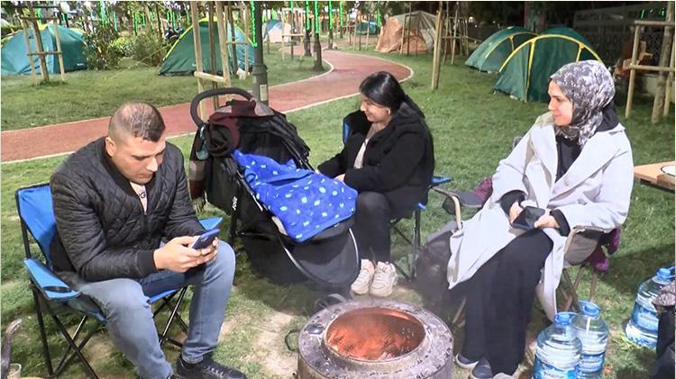 Çadırlarda ikinci gün: Deprem çabuk bitsin evimize gidelim