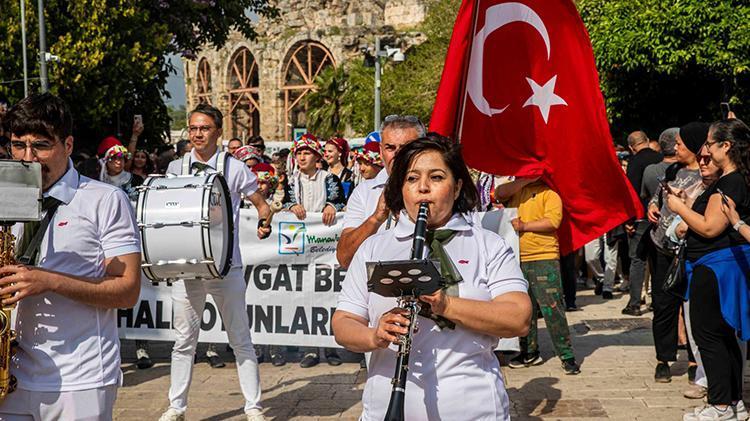 İlk kez Antalyada düzenlendi Apollonun gölgesinde kültür, lezzet ve dostluk bir arada