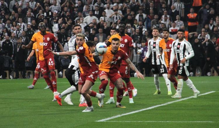 Victor Osimhen transferinde deprem yaratacak karar Galatasarayın yıldızından vazgeçildi