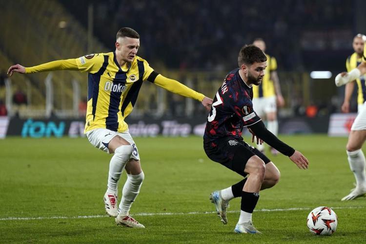 Dzeko, Cenk Tosun, Youssef En-Nesyri yerine tek golcü geliyor Mourinho ille de onu istiyor