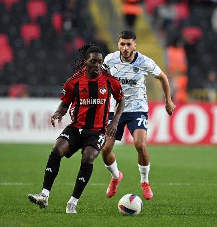Gaziantep Fenerbahçe maçı: 1-3 Kanaryadan müthiş geri dönüş
