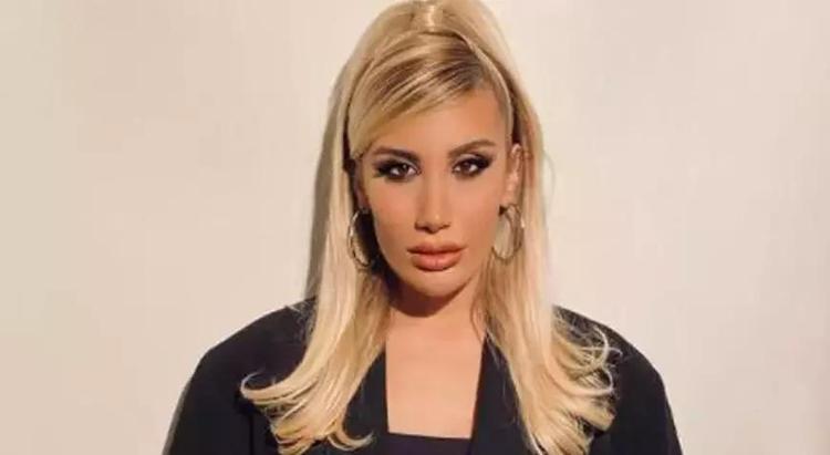 İrem Derici pişman oldu O görüntü sonrası annesinden özür diledi