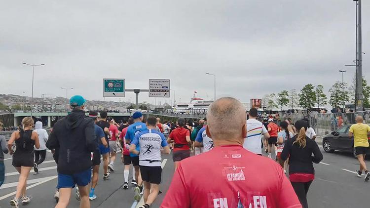 İstanbul Yarı Maratonunda Kenyalı atlet saat 6 dakikalık derecesiyle birinciliği kazandı