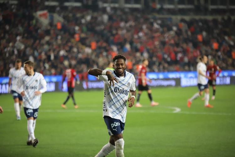 FRED, BREZİLYAYA DÖNMEK İSTİYOR