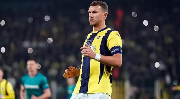 Fenerbahçede son 5 maç kararı 2 ayrılık gerçekleşiyor