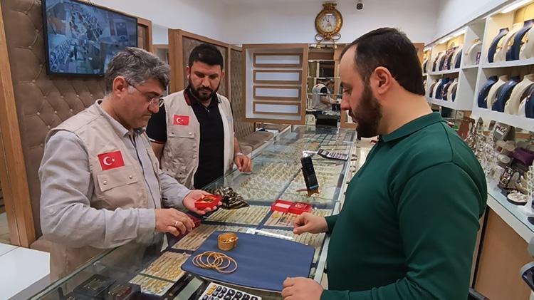Batmanlı kadından büyük fedakarlık Mihrini Gazzeye bağışladı
