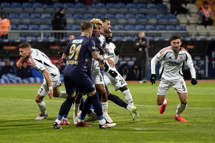 Ciro Immobilenin yerine 27 milyon euroluk 1.91lik gol makinesi Beşiktaştan çılgın transfer