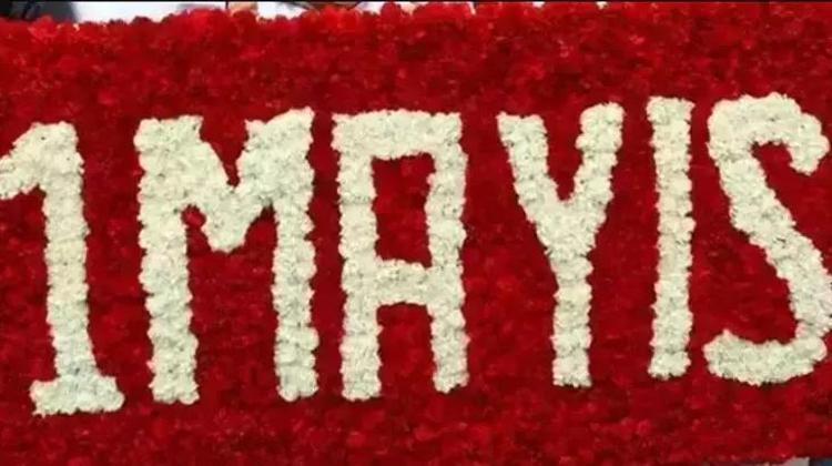 Emeğin ve alın terinin bayramı 1 Mayıs İşçi bayramı mesajları: Resimli kısa uzun anlamlı