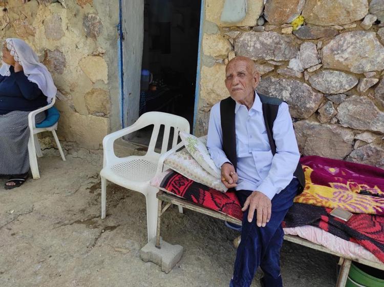136 YAŞINDAYIM, ATATÜRKÜ DAİMA GÖRÜRDÜM