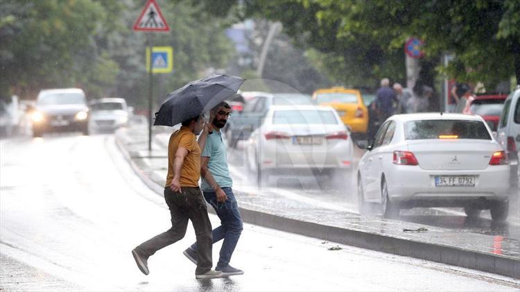 Hafta sonu planı yapanlar dikkat Meteorolojiden yeni açıklama, yağışlı hava geri geliyor, sıcaklıklar düşüyor