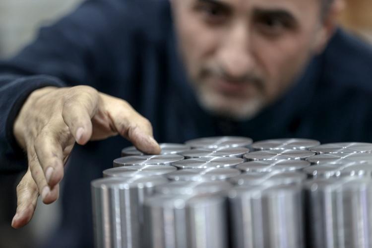 Askerde tasarladı, fabrikasını kurdu 70 ülke onun peşinde, ürünleri 25 yıl bakımsız çalışıyor