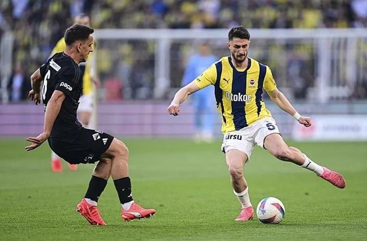 Tadic, Kostic, Dzeko, Livakovice garezi mi var Beşiktaş derbisi sonrası Portekizliyi yerden yere vurdu: Mourinho dünyanın en kısa fıkrası