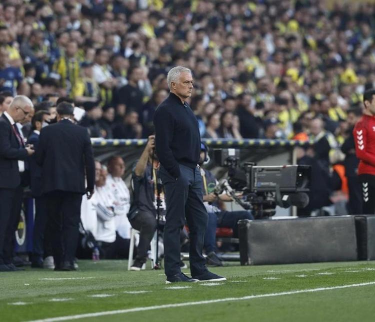 Tadic, Kostic, Dzeko, Livakovice garezi mi var Beşiktaş derbisi sonrası Portekizliyi yerden yere vurdu: Mourinho dünyanın en kısa fıkrası