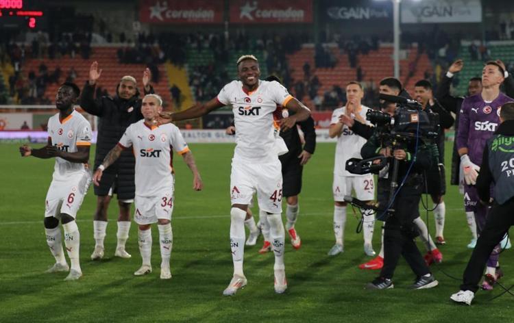 Victor Osimhen sezon bitmeden resmen veda etti: Galatasaraya sonsuza denk minnettar kalacağım