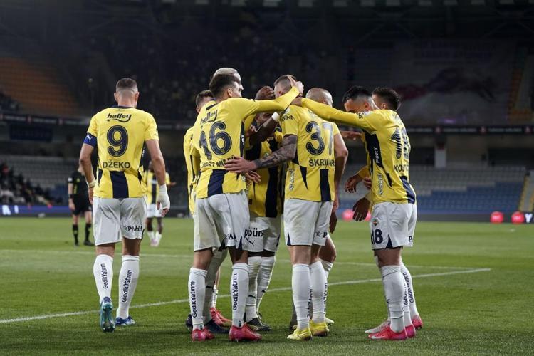 Tadic-Talisca birbirine girdi Dzeko devreye girdi, yıldız isme sert sözler: Nereden bulup getirdiniz