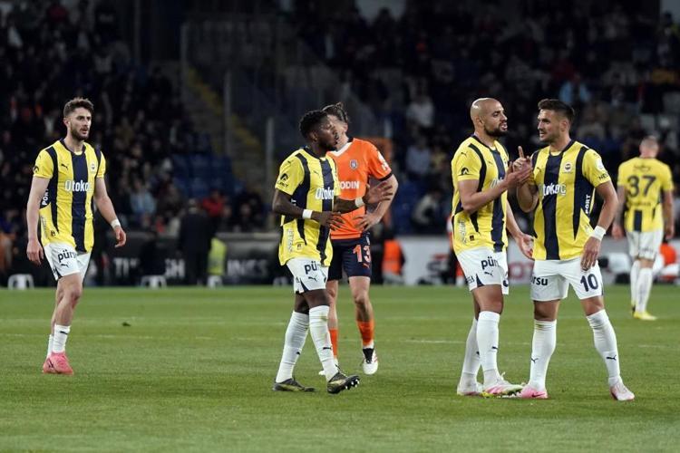 Tadic-Talisca birbirine girdi Dzeko devreye girdi, yıldız isme sert sözler: Nereden bulup getirdiniz