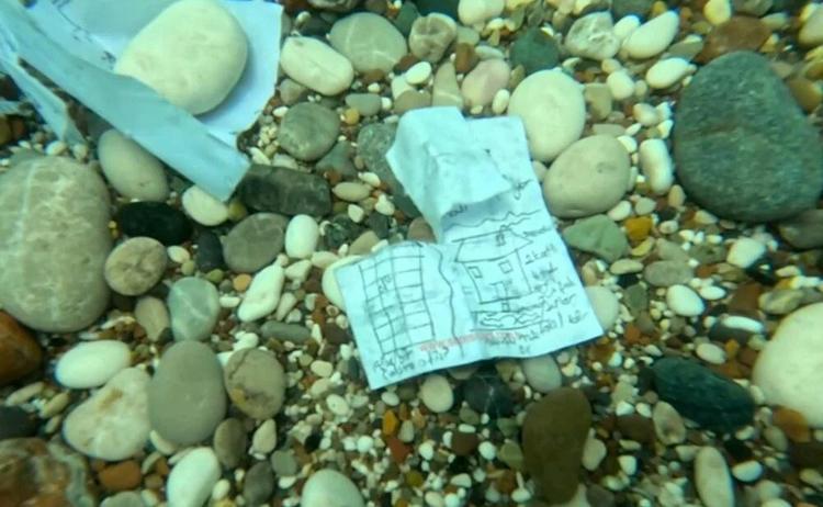 Dalgıçlar deniz dibinde karşılaştı Antalyada plastik poşete sarılmış halde bulundu