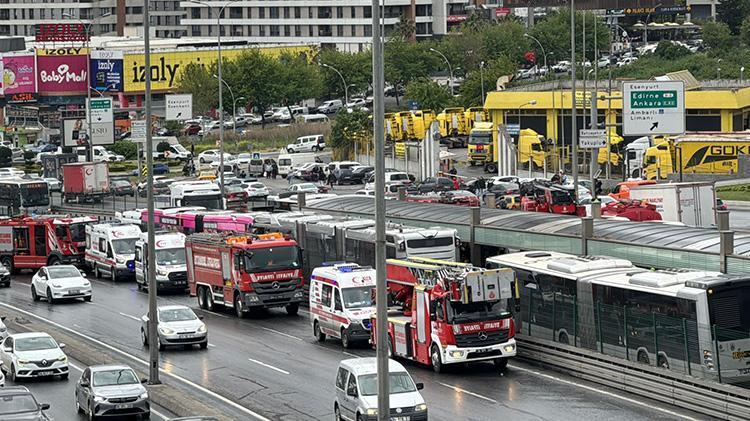 Son aylarda meydana gelen metrobüs kazaları ise tabloyu net bir şekilde ortaya koyuyor: